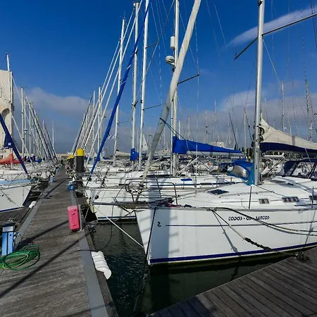 Båthotell Luxury Yacht - Can Also Sail, Or Sleep In Cascais! *