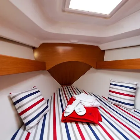 Luxury Yacht - Can Also Sail, Or Sleep In Cascais! * Lisboa
